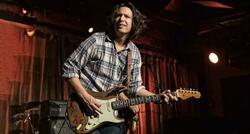 Davy Knowles on Nov 13, 2024 [854-small]