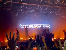Chase Atlantic / Leah Kate / Xavier Mayne on Jul 28, 2022 [866-small]