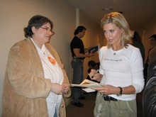 Olivia Newton-John on Nov 3, 2005 [947-small]