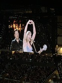 Taylor Swift / Gracie Abrams on Nov 2, 2024 [871-small]