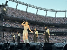 Taylor Swift / MUNA / Gracie Abrams on Jul 14, 2023 [670-small]
