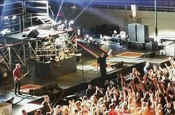 Shinedown / Breaking Benjamin / Sevendust on Nov 10, 2015 [780-small]