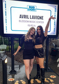 Avril Lavigne / Simple Plan / girlfriends on Sep 6, 2024 [116-small]