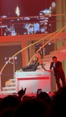 Sabrina Carpenter / Amaarae on Oct 11, 2024 [155-small]