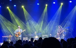 Houndmouth / Taylor McCall on Nov 15, 2024 [887-small]