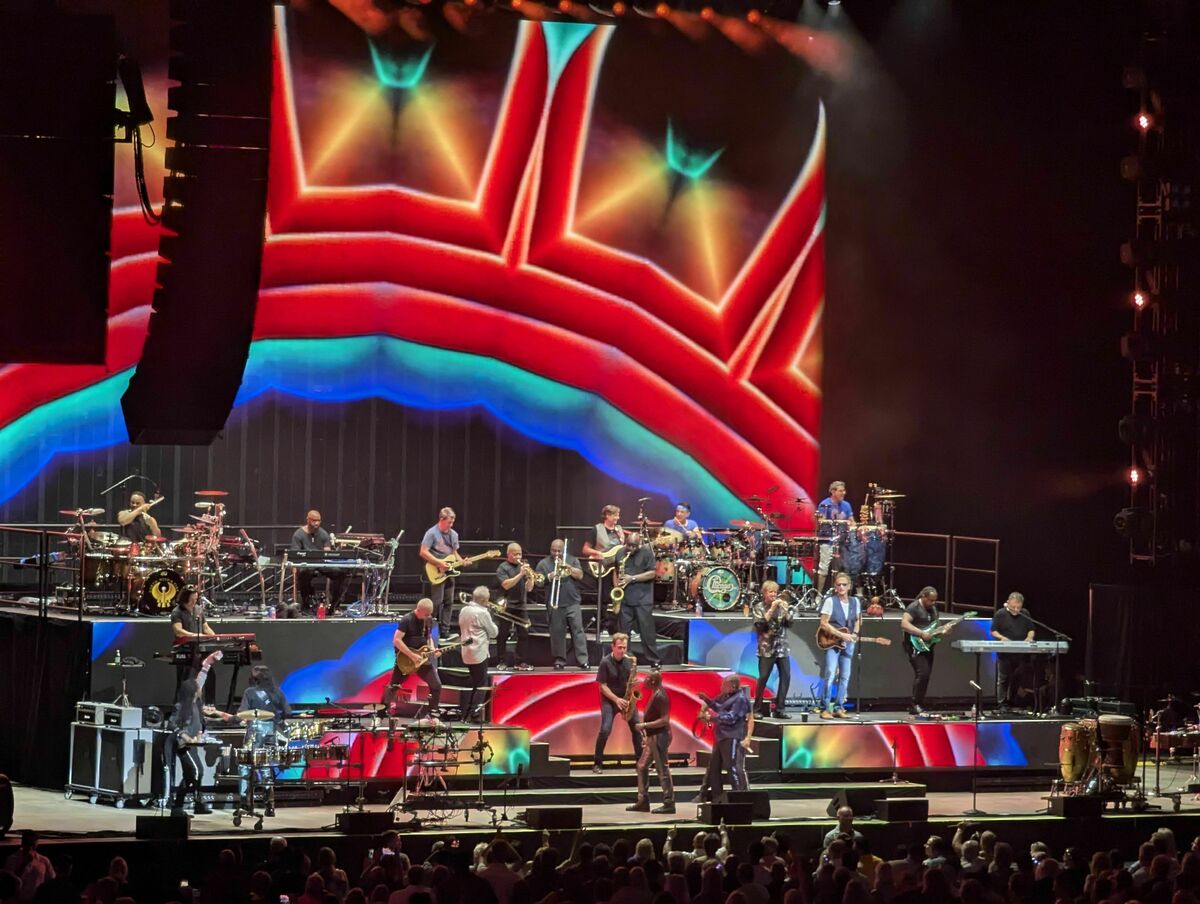 Earth, Wind & Fire's 2025 Concert & Tour History Concert Archives