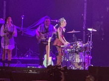 tags: Emily Estefan, Tampa, Florida, United States, Amalie Arena - Cyndi Lauper / Emily Estefan on Nov 6, 2024 [100-small]
