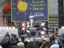 Usher on Jul 30, 2004 [073-small]