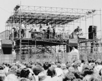 LIGHTHOUSE: Paul Hoffert, (keyboards), Bob McBride Vocals, Louie Yacknin (bass), Skip Procop (drums) and Ralph Cole (guitar)., Beggars Banquet @ Borough Of York Stadium on Jun 26, 1971 [182-small]