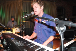 Relient K / Deas Vail / Sherwood on Dec 14, 2010 [192-small]