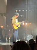 Shawn Mendes on Nov 25, 2024 [253-small]