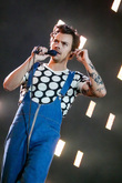 Harry Styles / Mitski on Jun 16, 2022 [569-small]